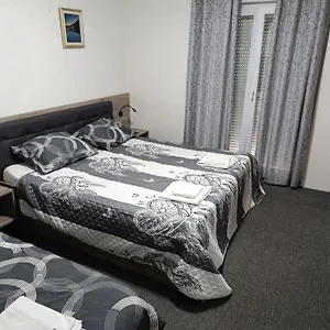 viva-riva-zadar.hotelinzadar.com/